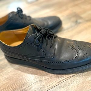 Cole hann black size 11.  Only worn a few times.